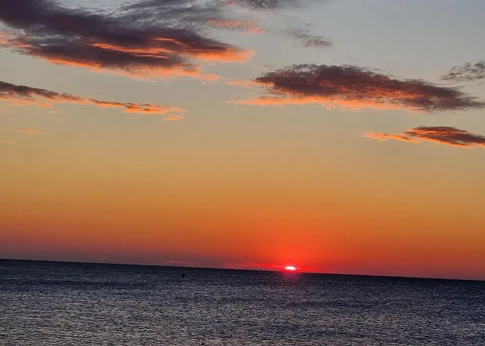 Beachfront Apartment *