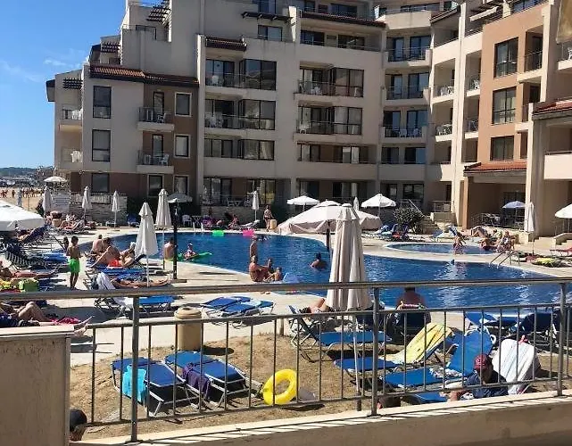 Beachfront Apartment Obzor